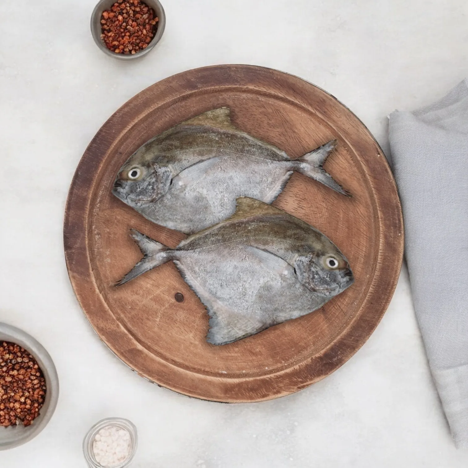 Small Black Pomfret Fish (4-5 Pcs Per KG)